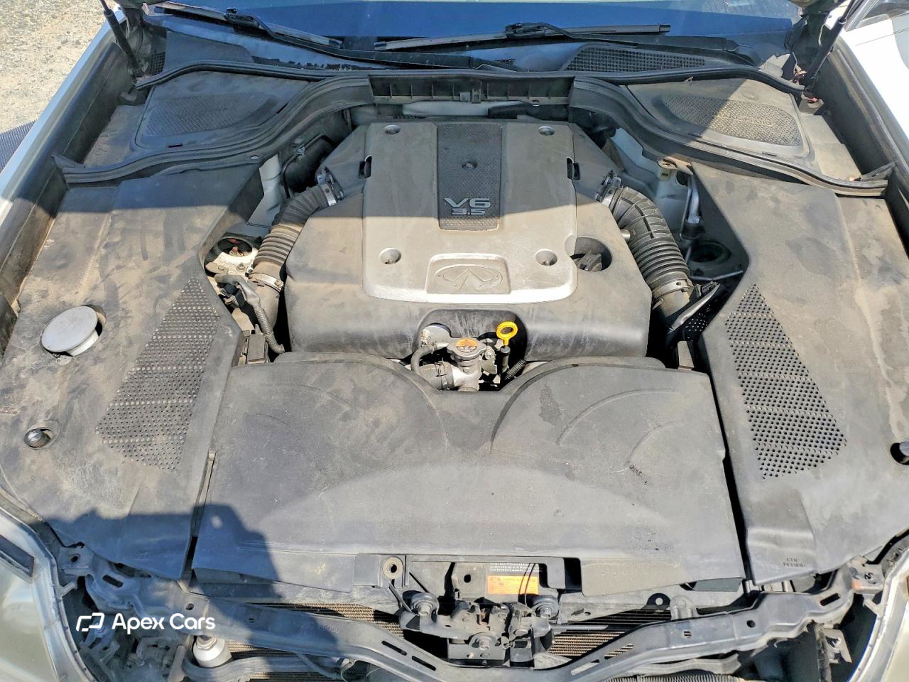 Infiniti M 2010