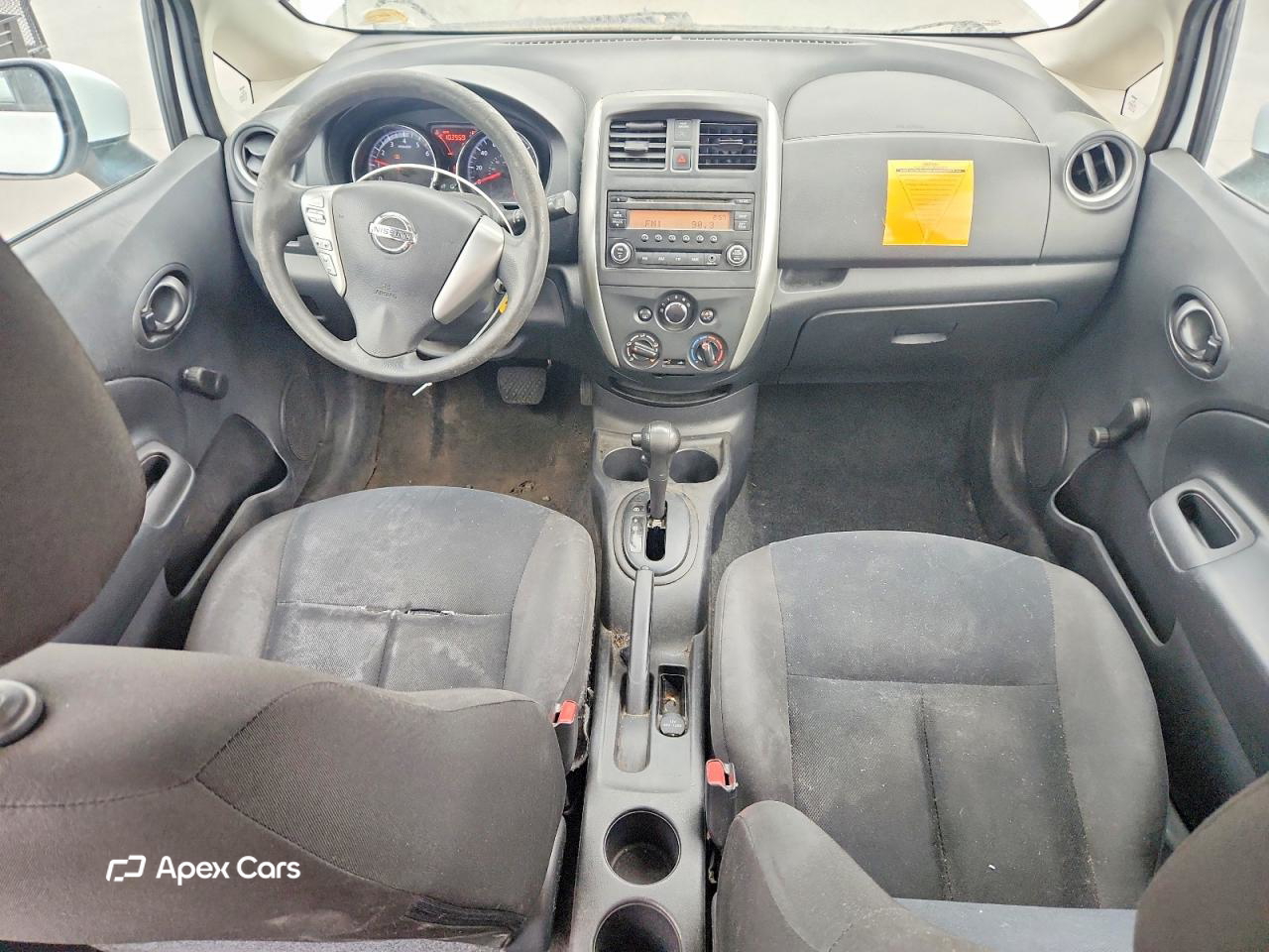 Nissan Versa 2015