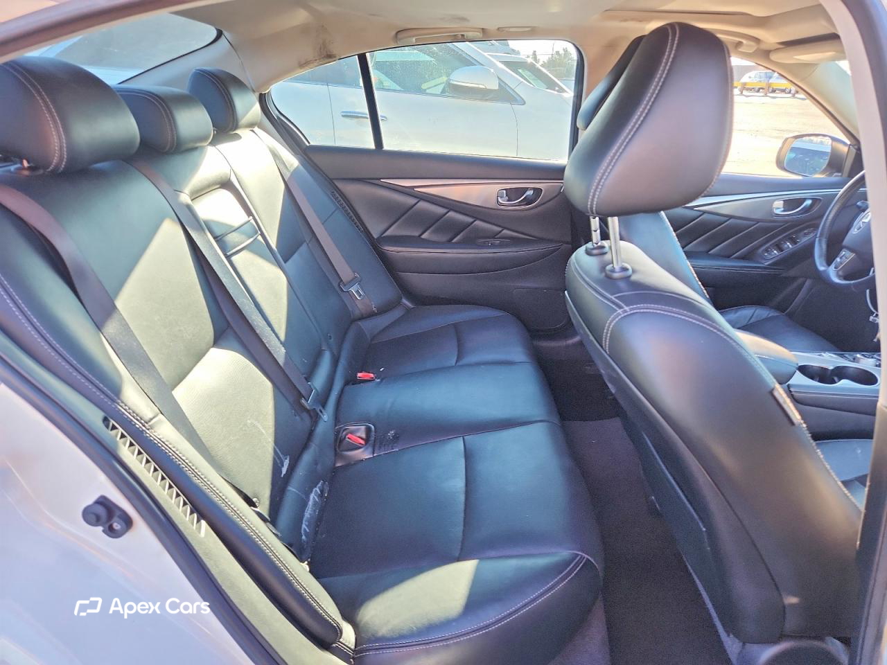 Infiniti Q50 2015