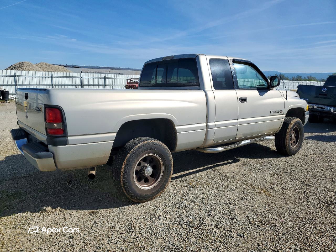Dodge RAM 2000