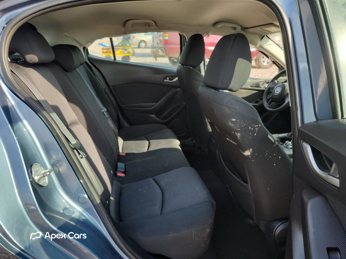 Mazda 3 2015