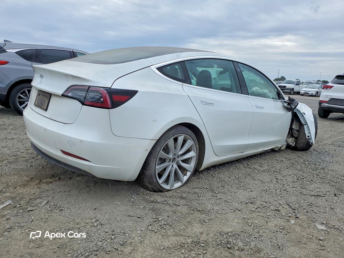 Tesla Model 3 2020