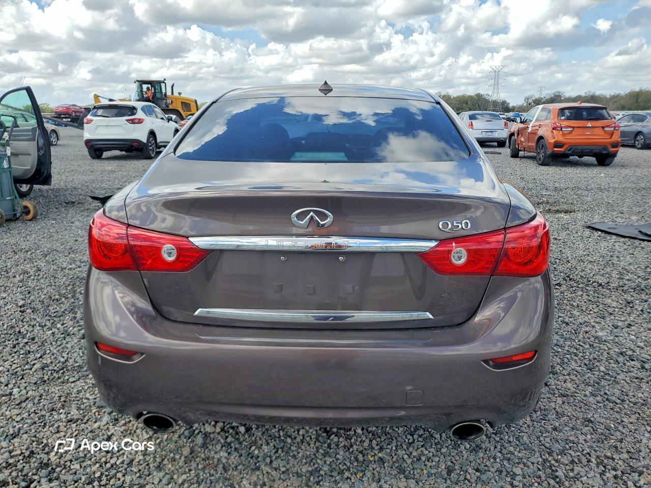 Infiniti Q50 2015