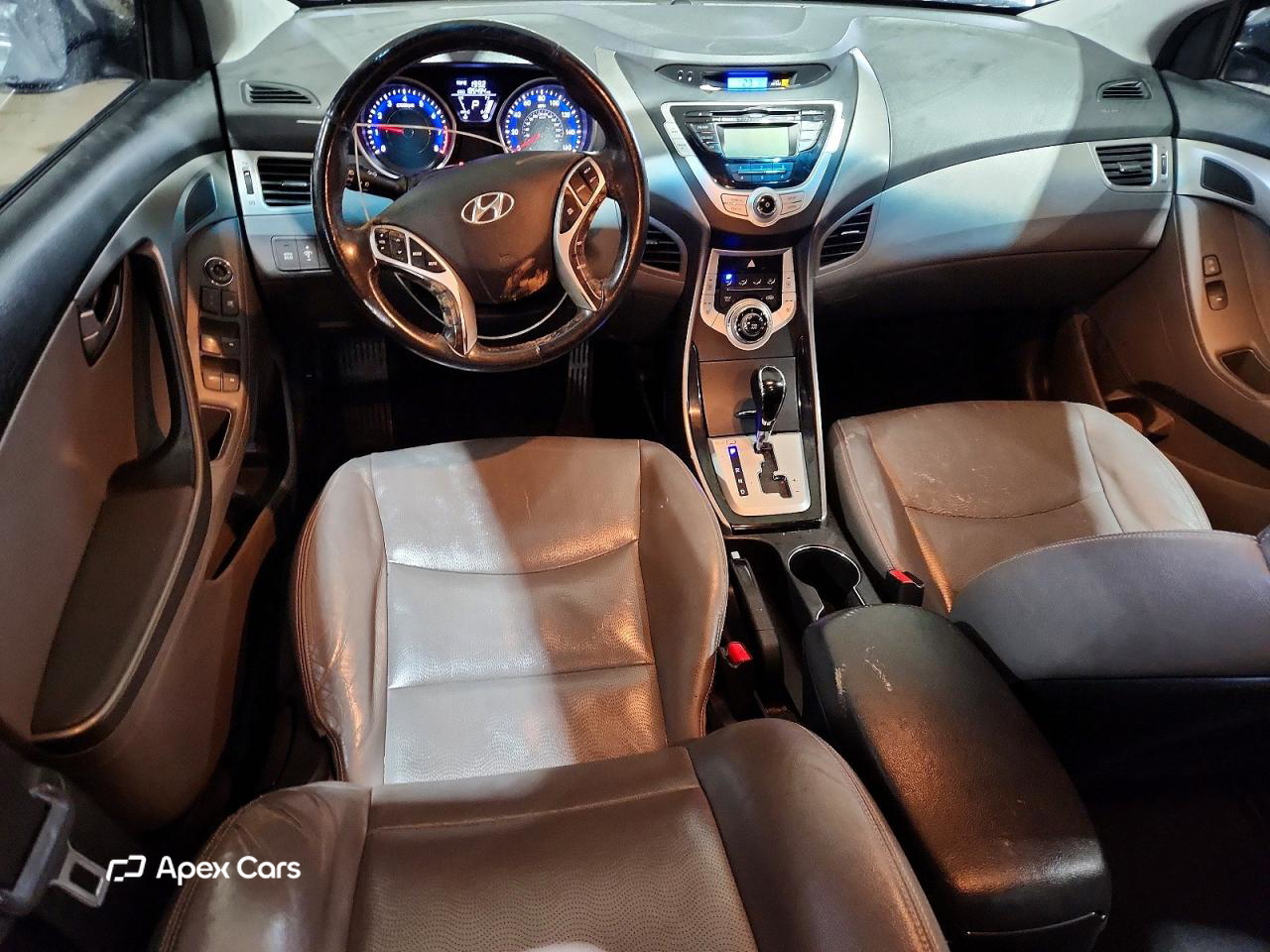 Hyundai Elantra 2012