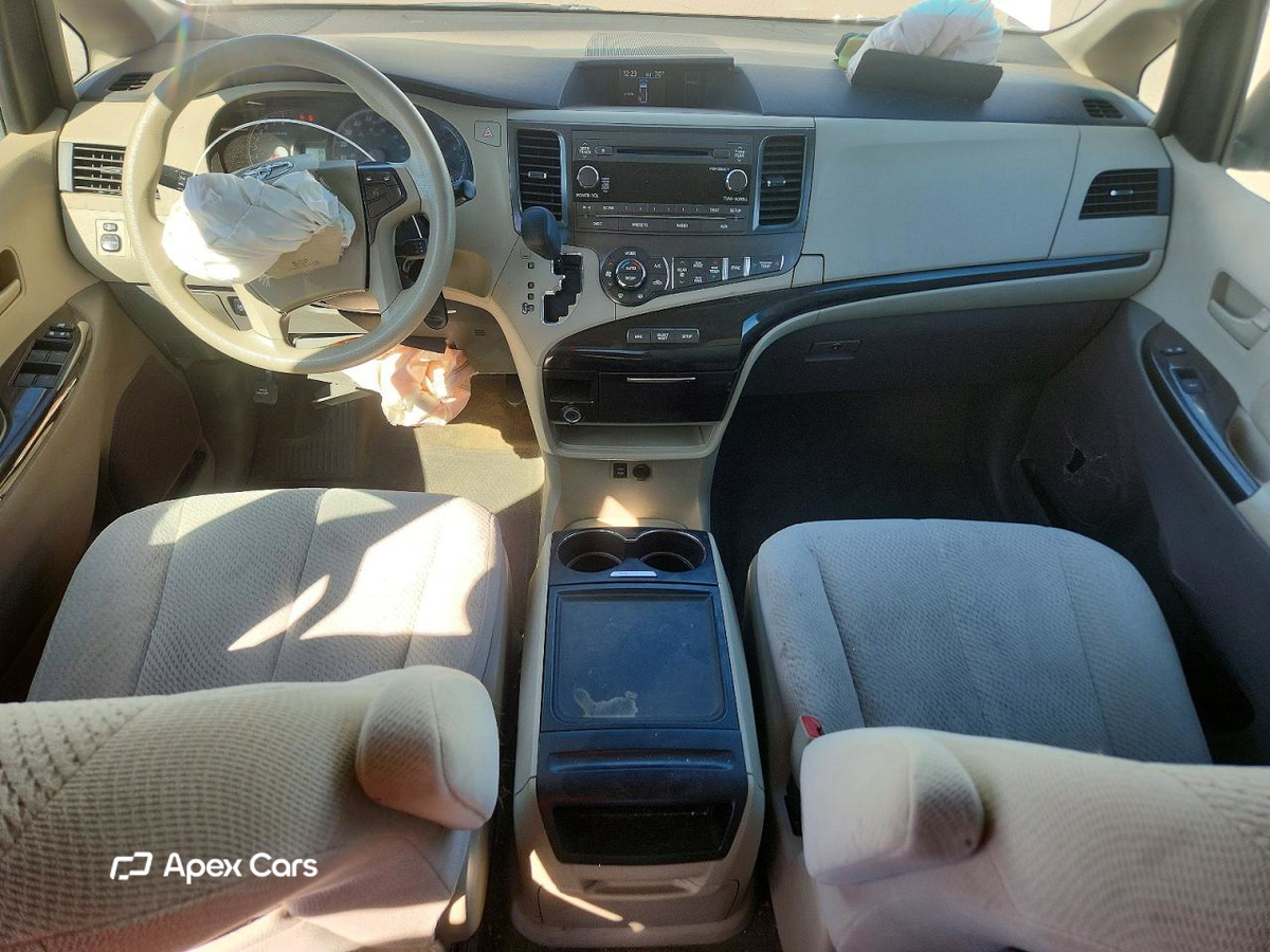 Toyota Sienna 2014