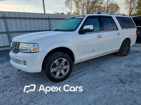 Lincoln Navigator 2011 - Image 1 of 13