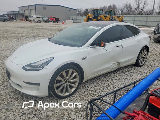 Tesla Model 3 2019 - Image 1 of 12