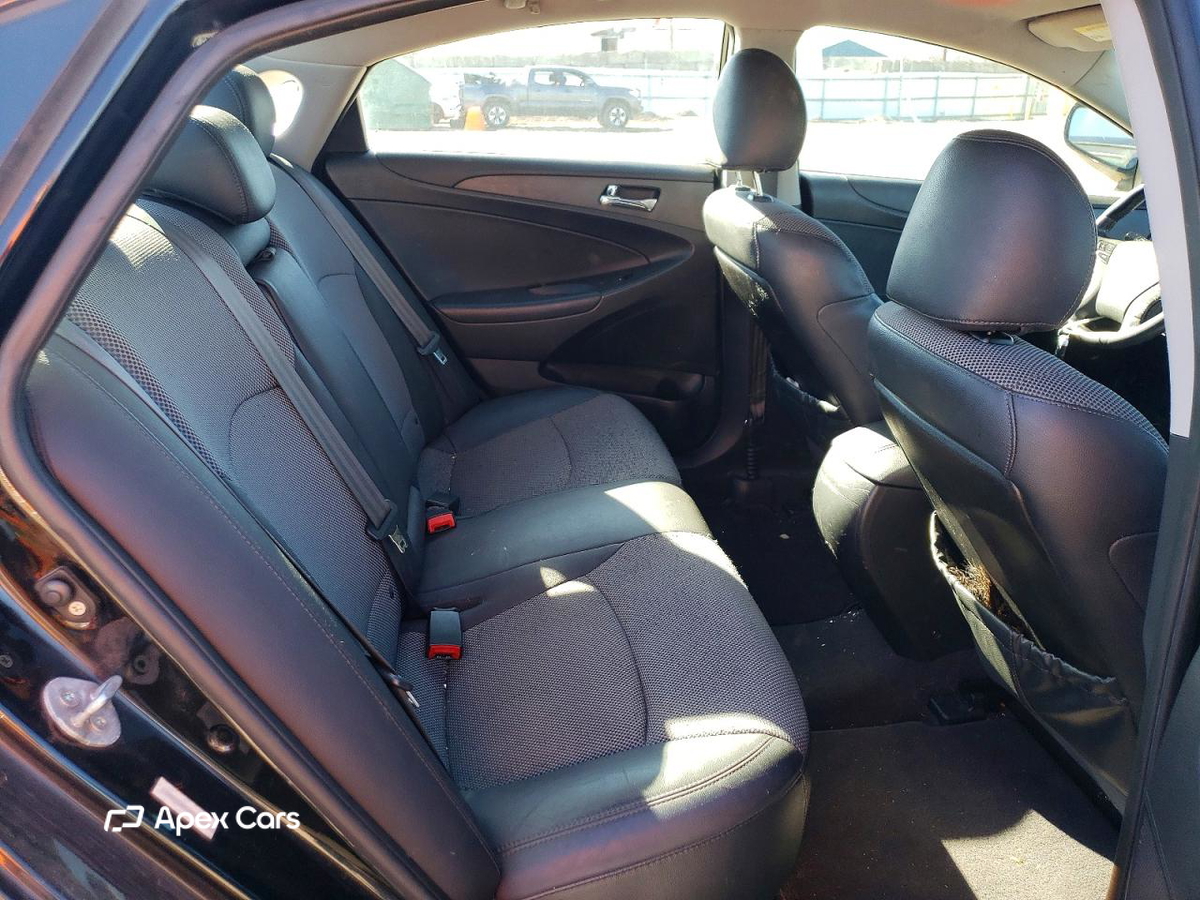 Hyundai Sonata 2011