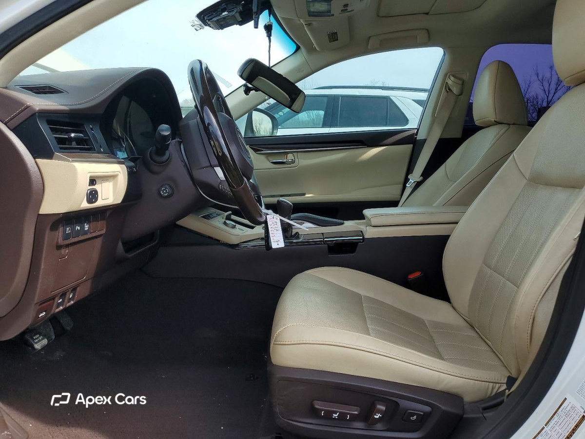 Lexus ES 2018