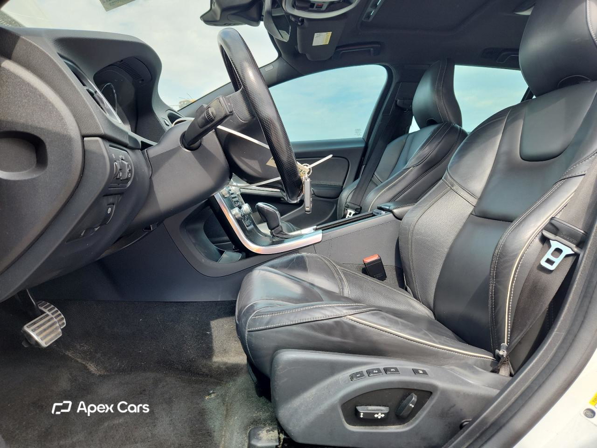 Volvo V60 2016