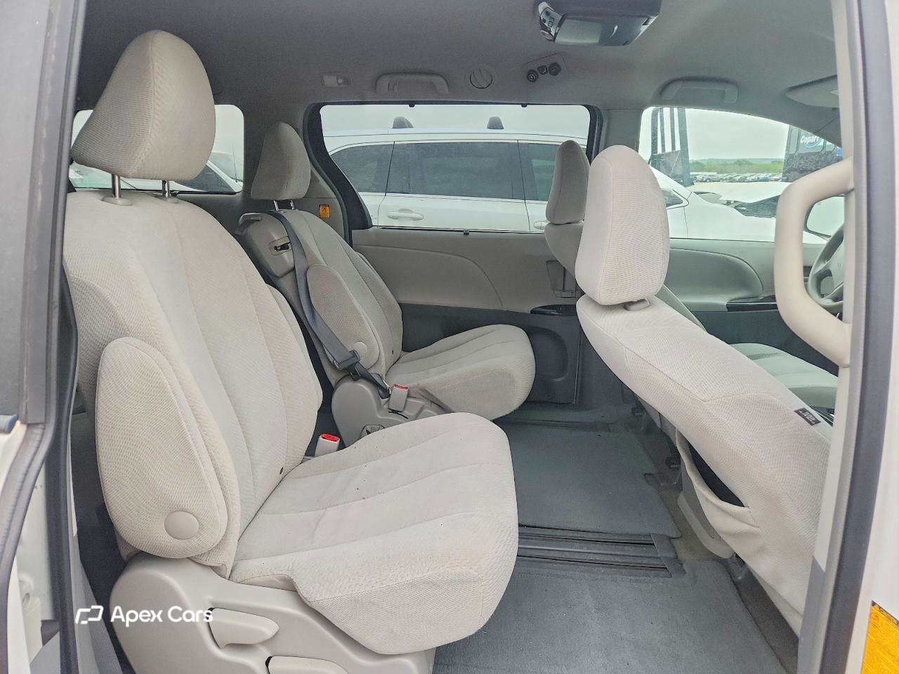 Toyota Sienna 2012