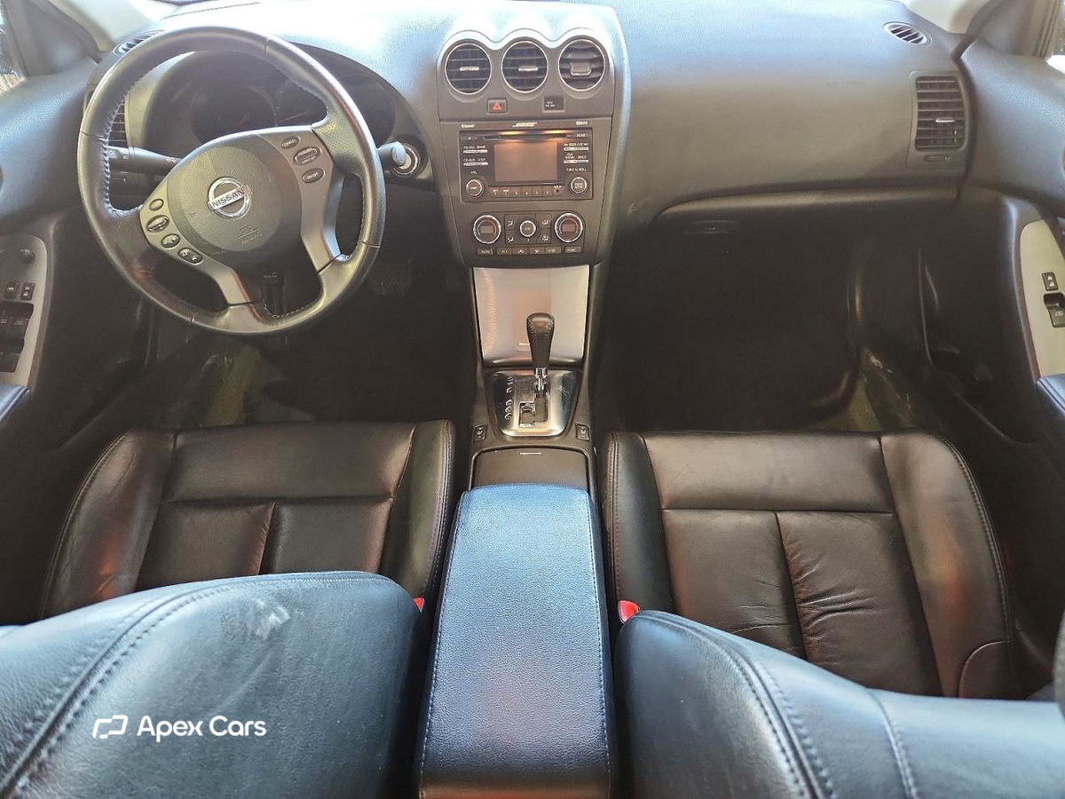 Nissan Altima 2012