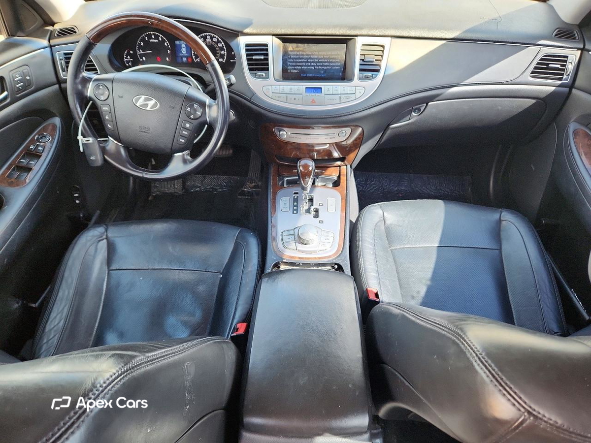 Hyundai Genesis 2011