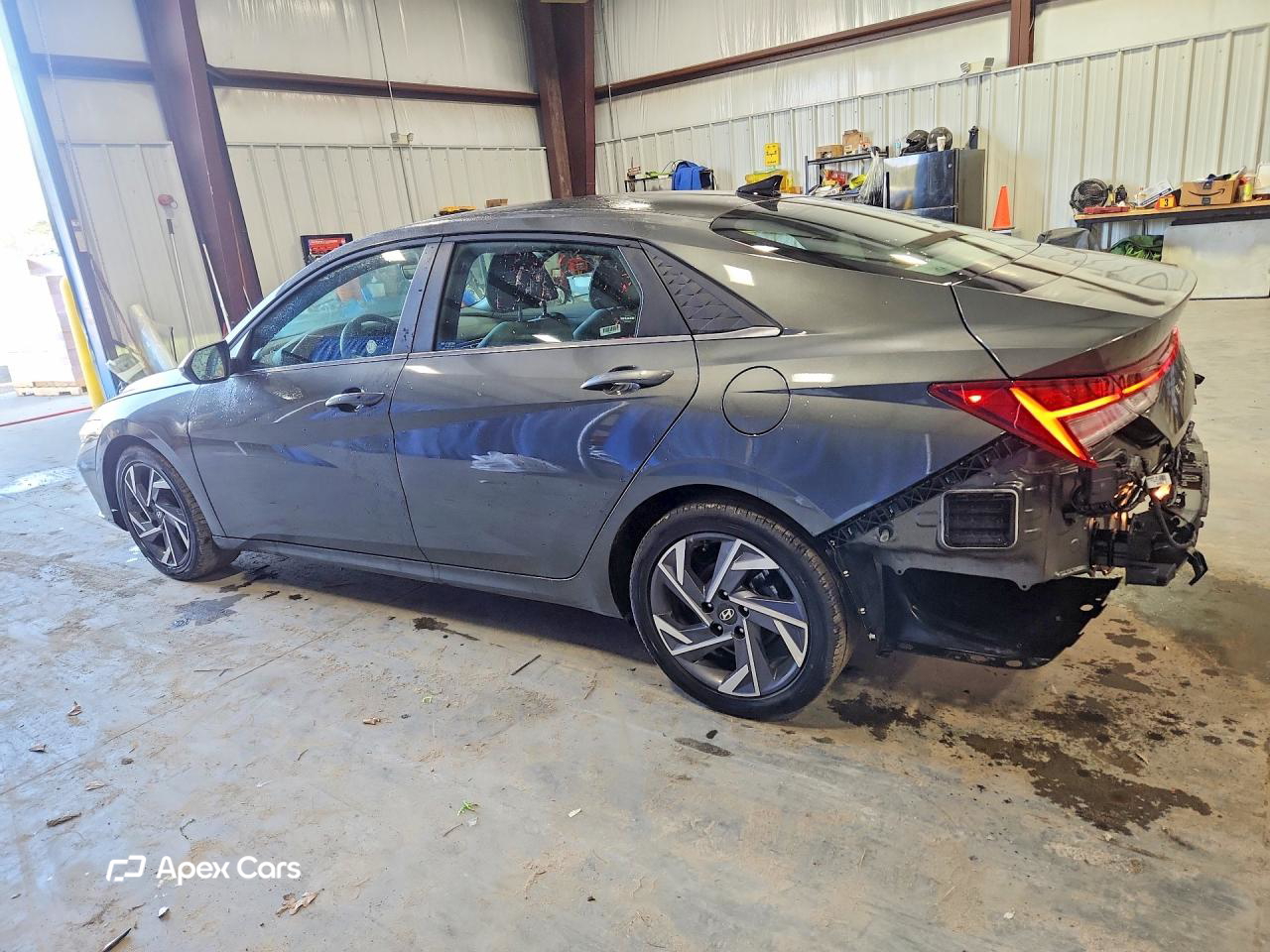Hyundai Elantra 2025