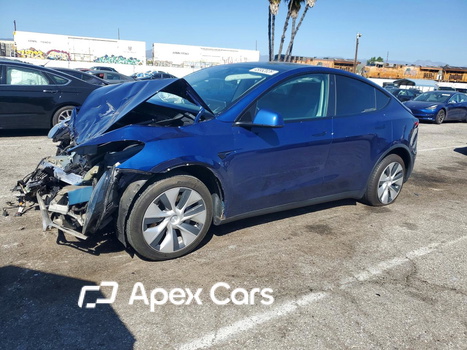 Tesla Model Y 2021 - Image 1 of 14