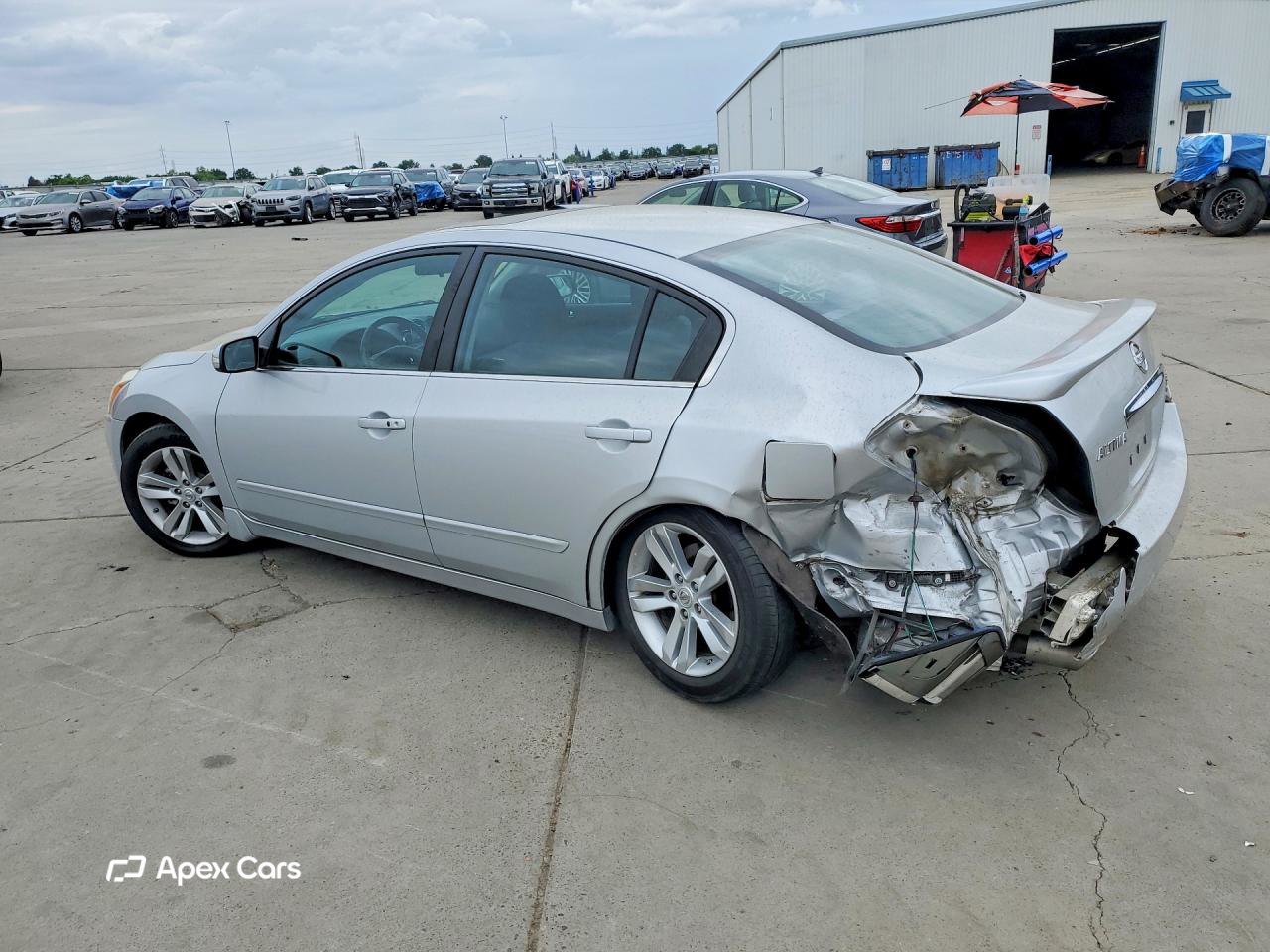 Nissan Altima 2011