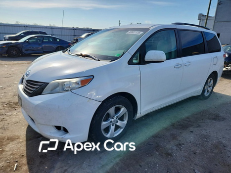 Toyota Sienna 2012 - Image 1 of 14
