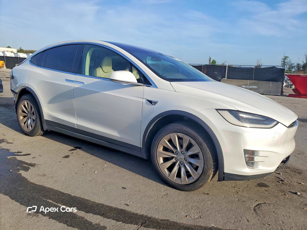 Tesla Model X 2016