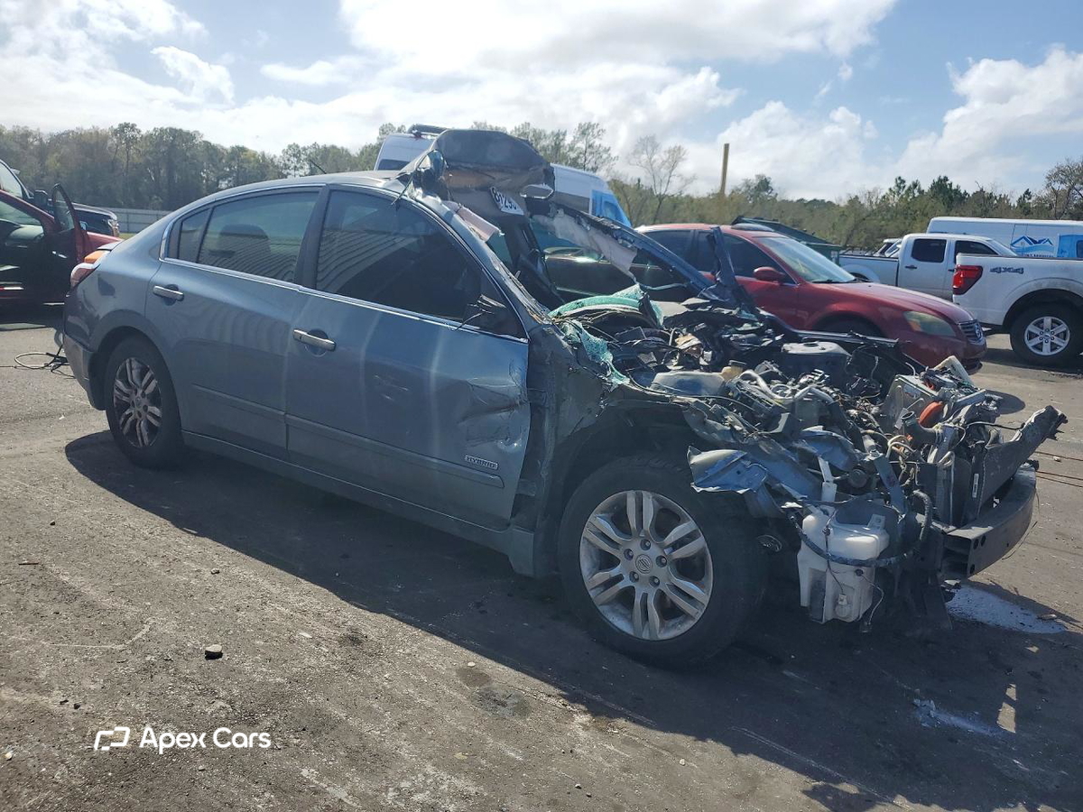 Nissan Altima 2011