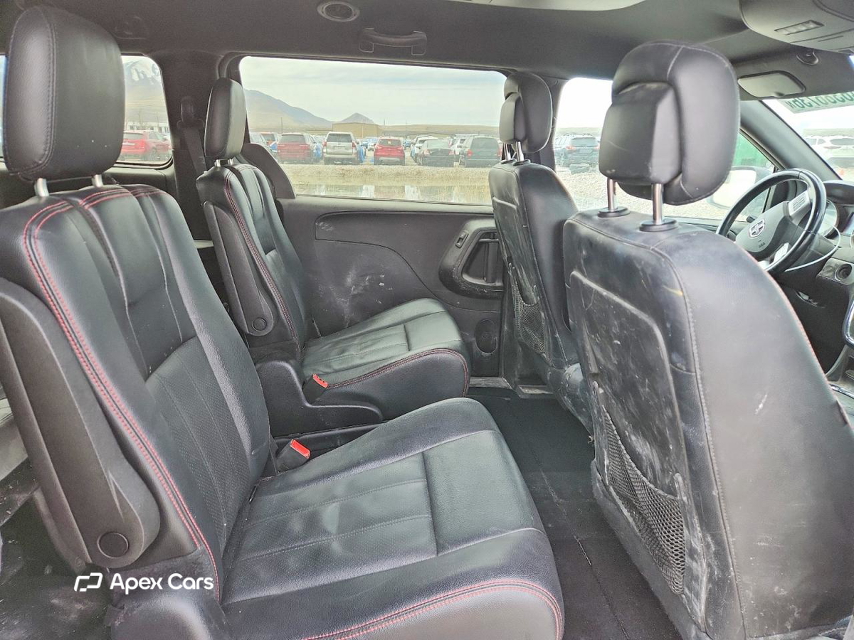 Dodge Caravan 2016