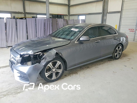 Mercedes-Benz E-klasse 2017 - Image 1 of 12