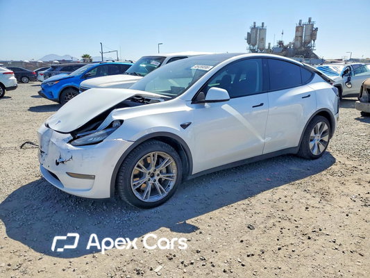 Tesla Model Y 2022 - Image 1 of 13