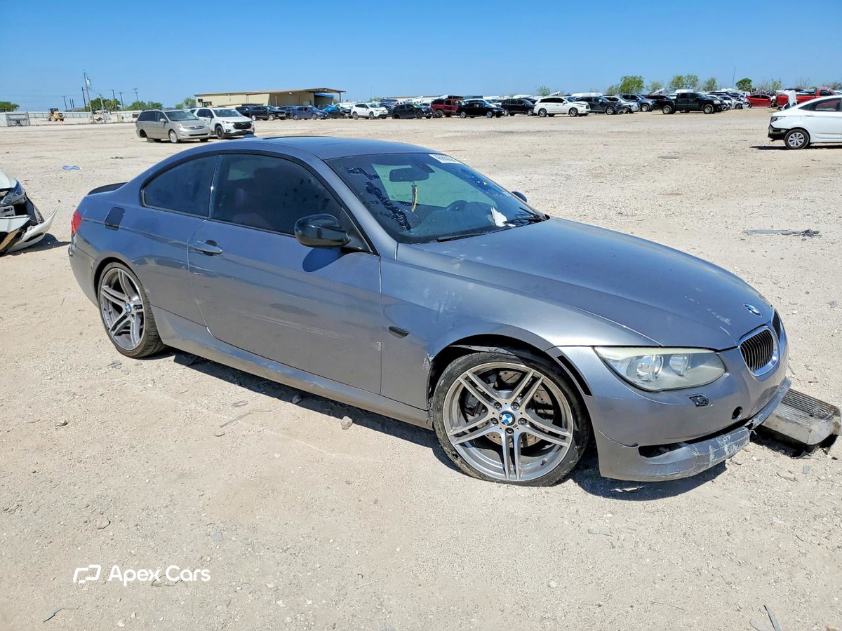 BMW Series 3 2011