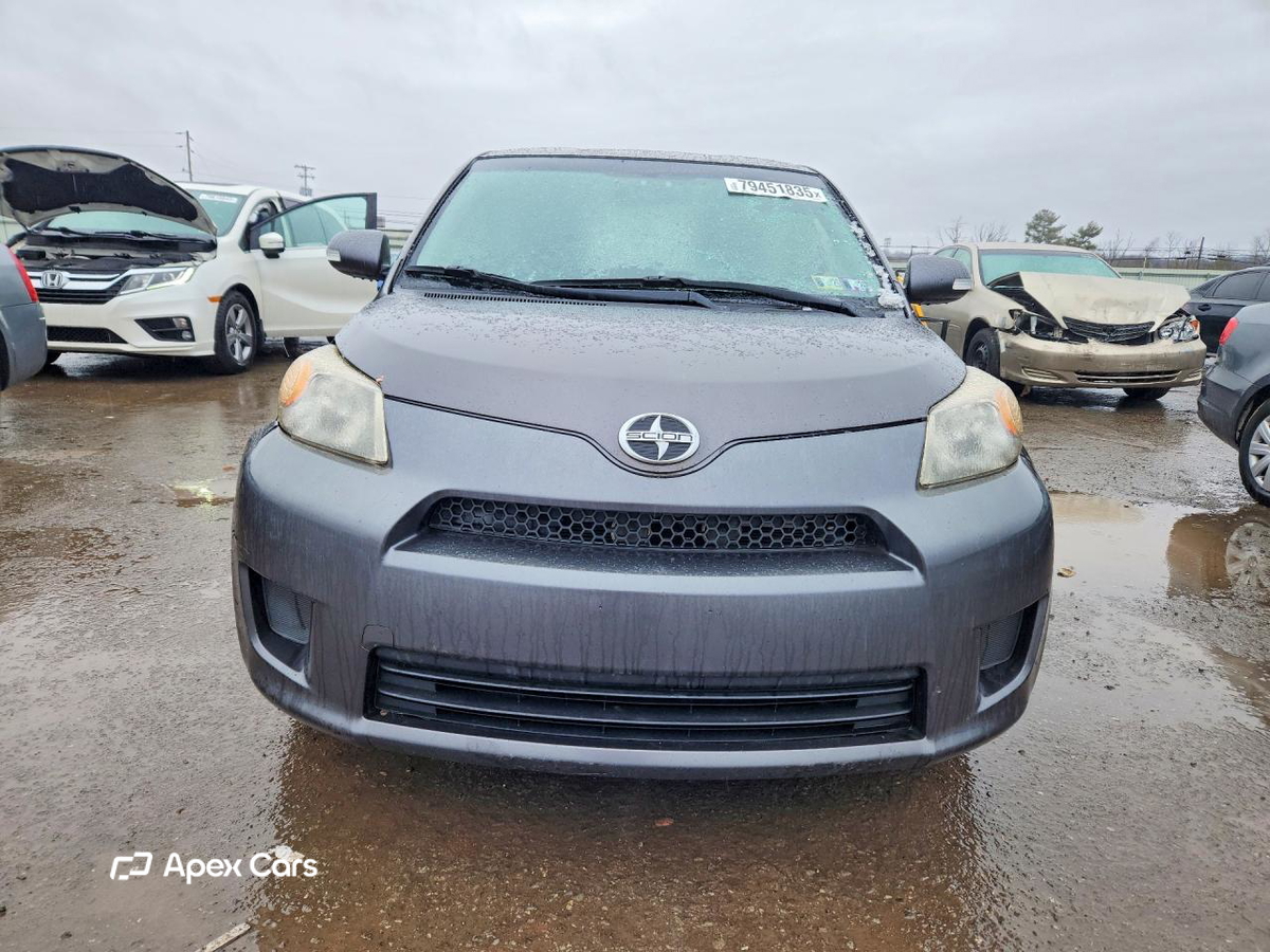 Scion xD 2013