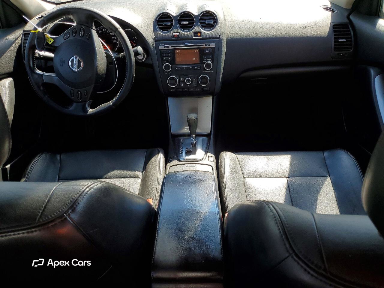 Nissan Altima 2010