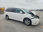 Toyota Sienna 2011