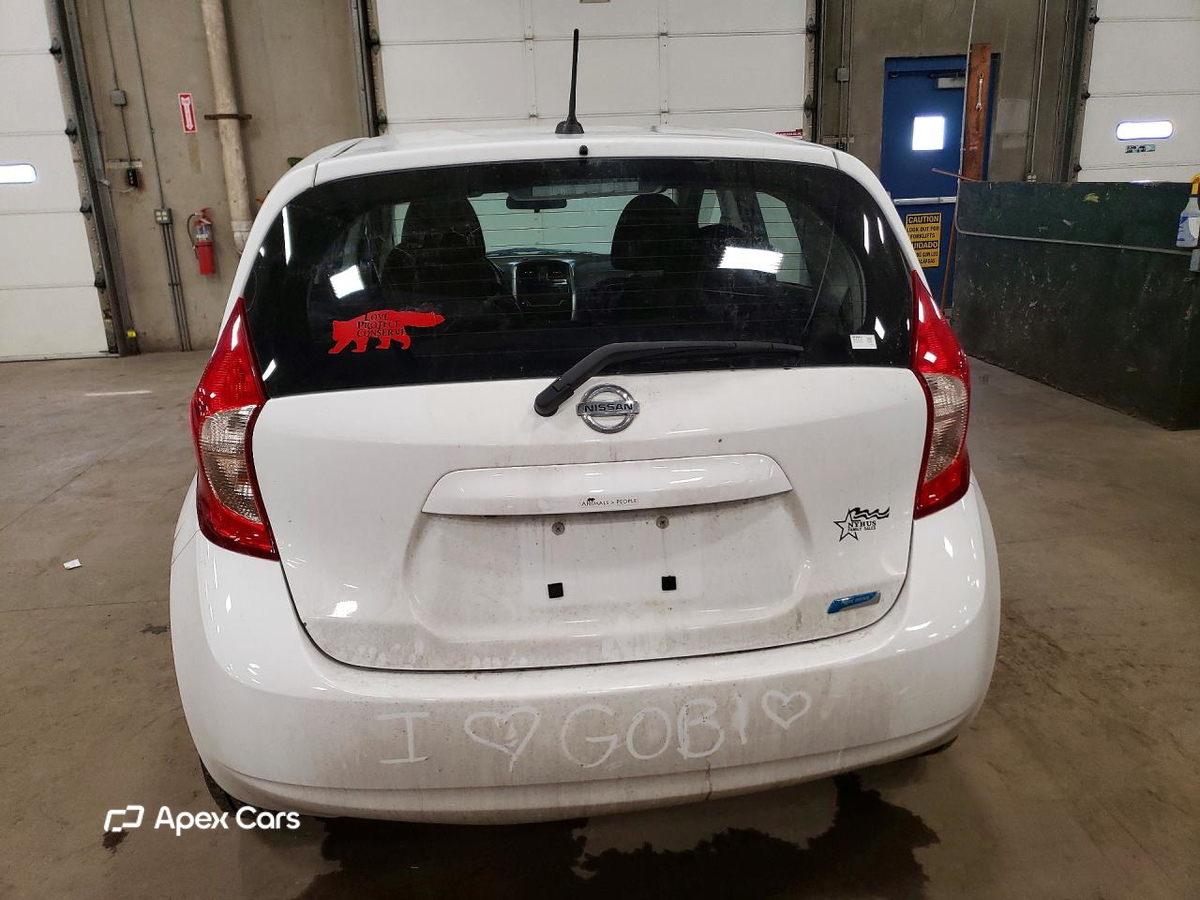 Nissan Versa 2016