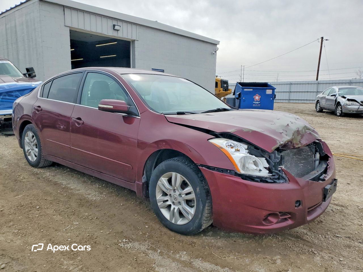 Nissan Altima 2010