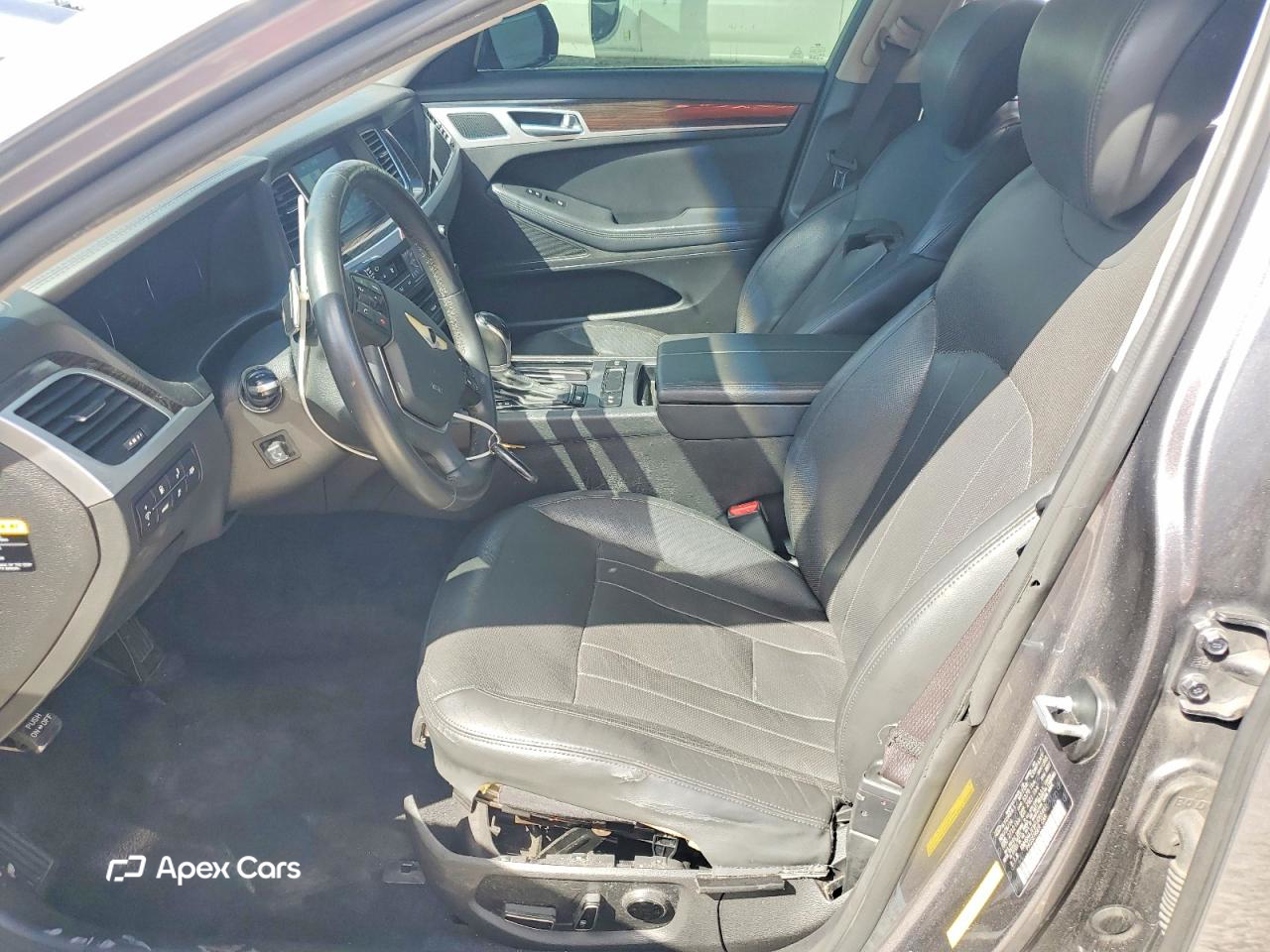 Hyundai Genesis 2015
