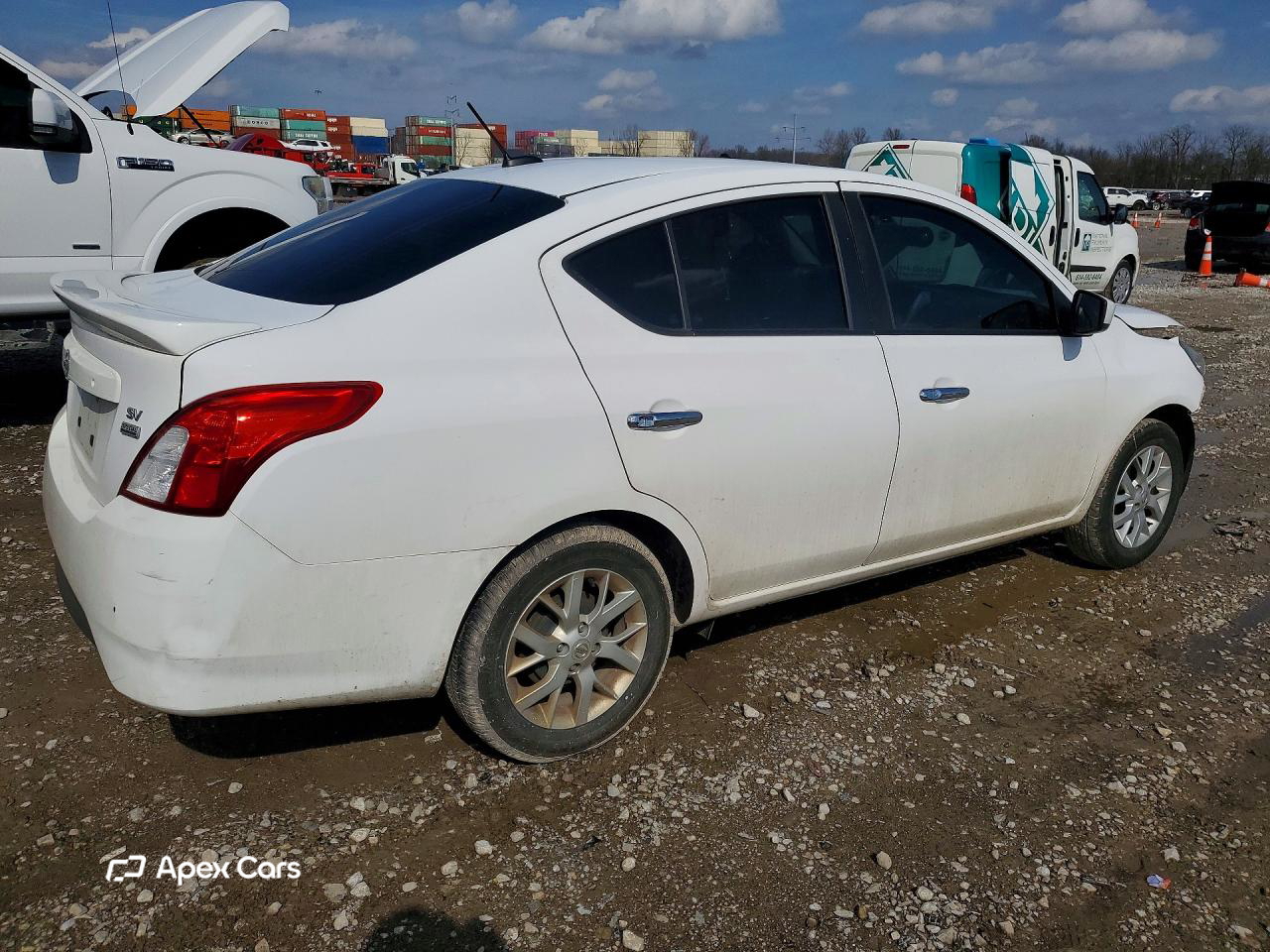 Nissan Versa 2018