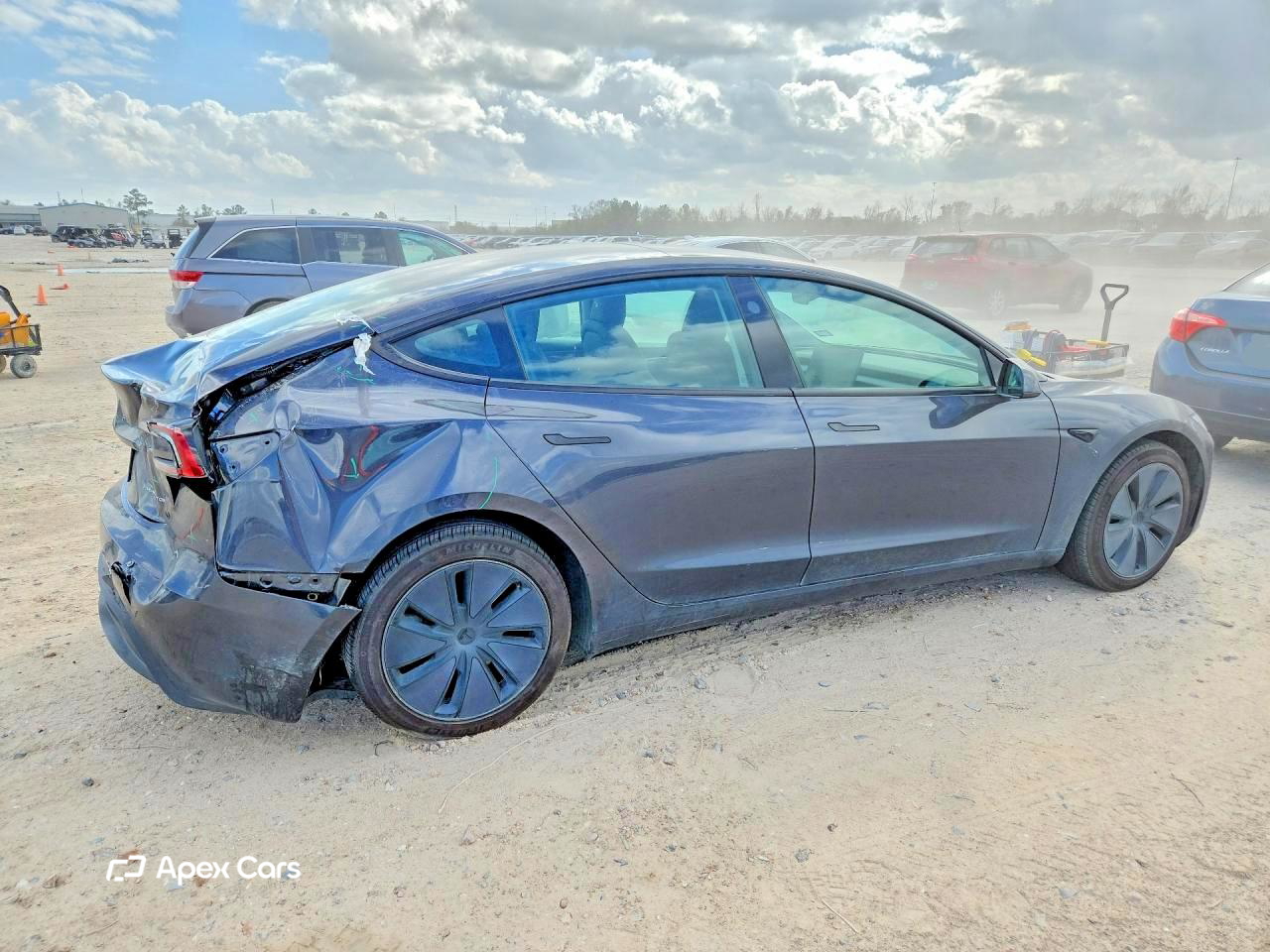 Tesla Model 3 2024