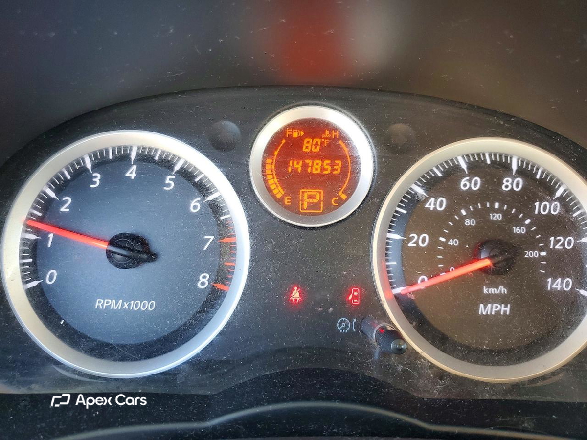 Nissan Sentra 2012