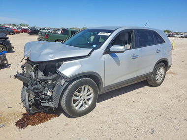 Kia Sorento 2015 - Image 1 of 14
