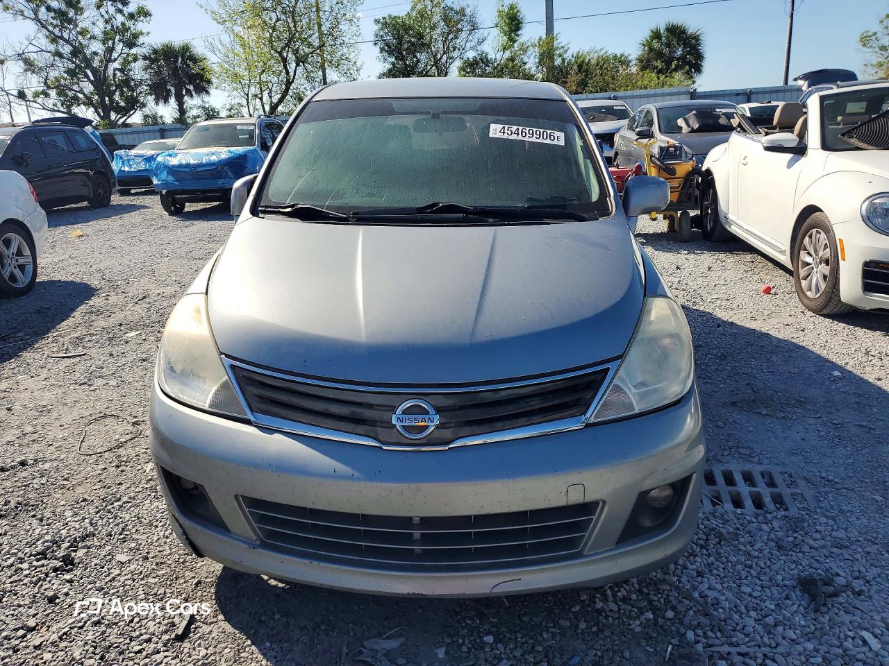 Nissan Versa 2011