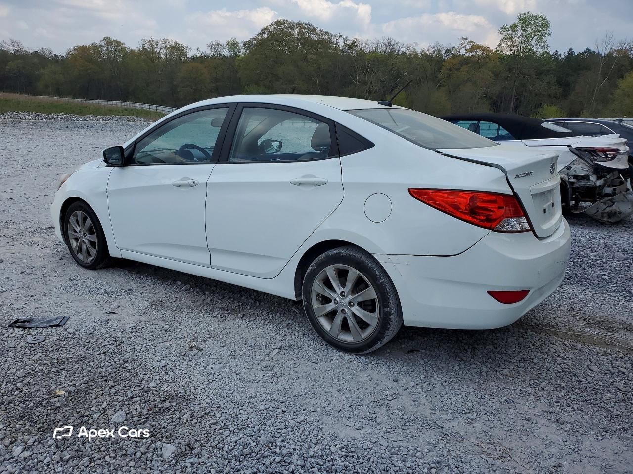 Hyundai Accent 2013