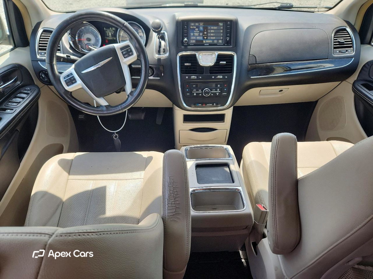 Chrysler Voyager 2016