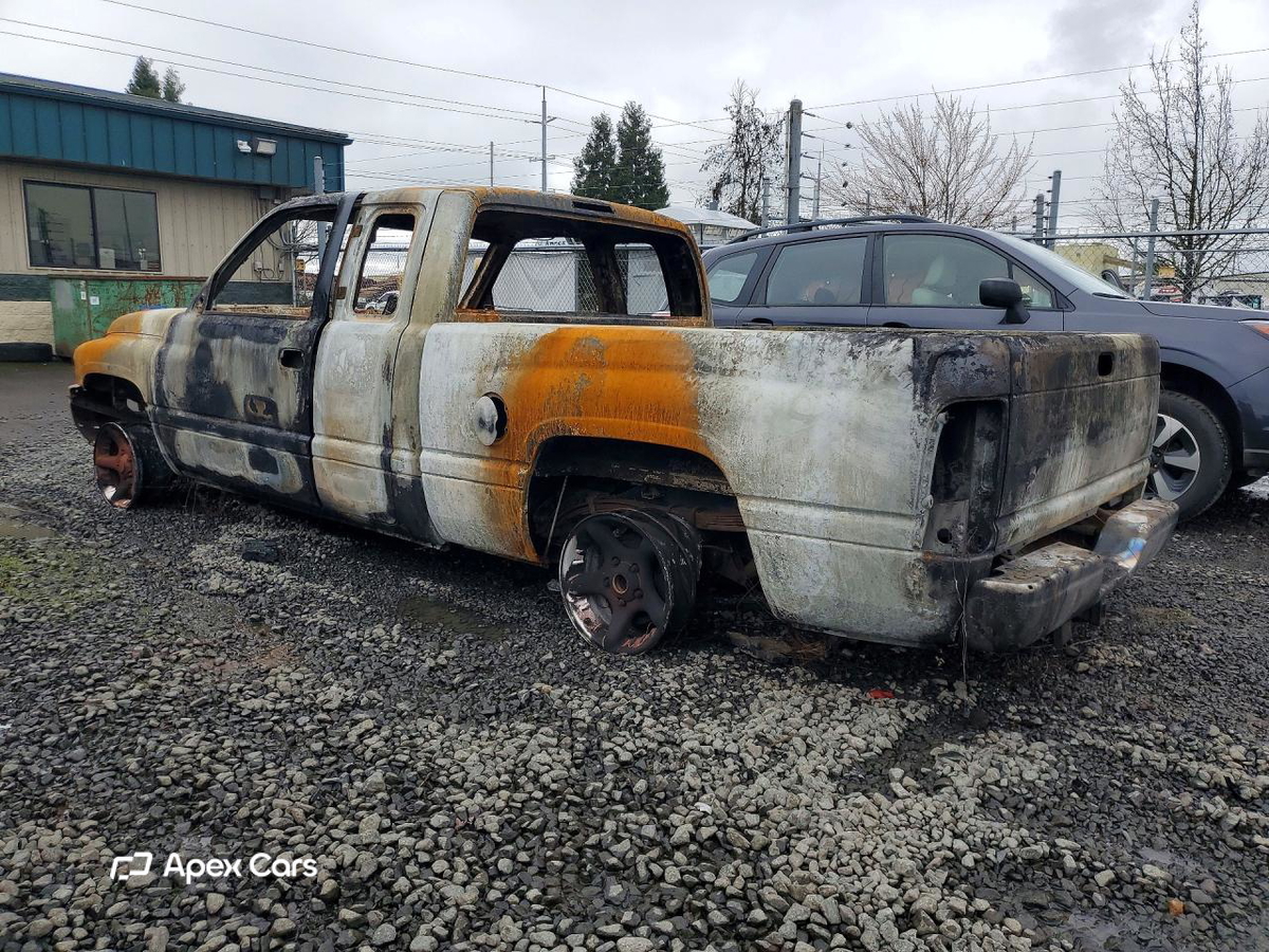 Dodge RAM 2000