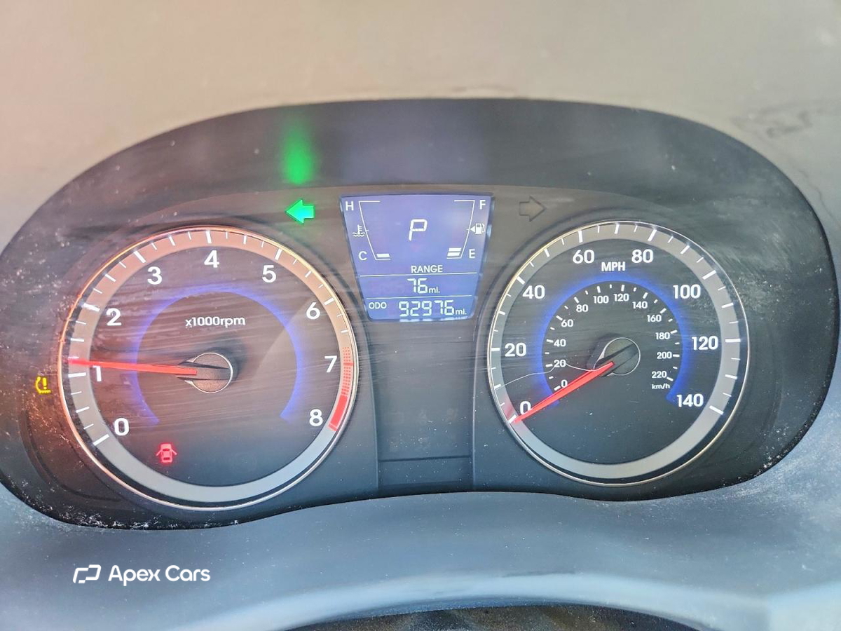 Hyundai Accent 2013