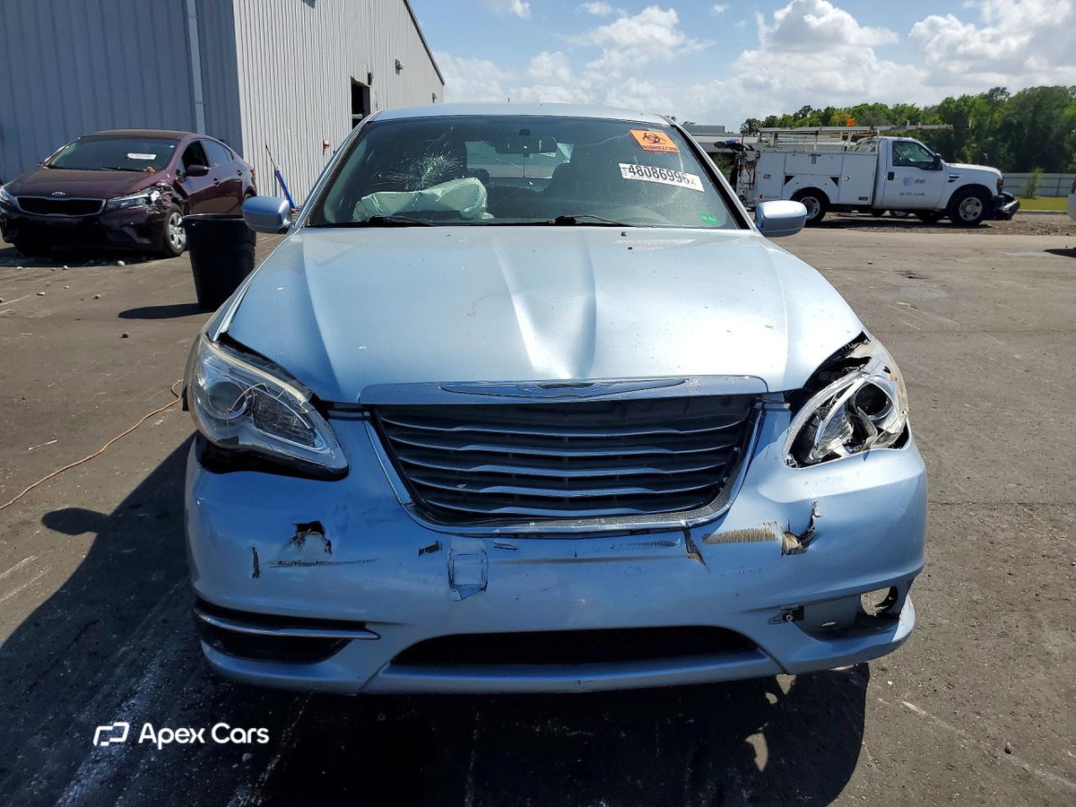 Chrysler 200 2013