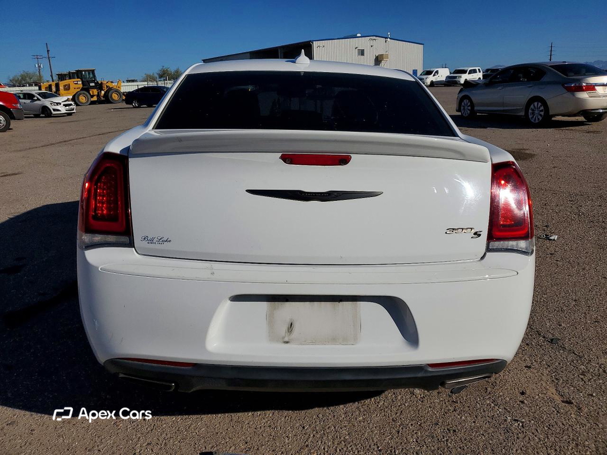 Chrysler 300 2017