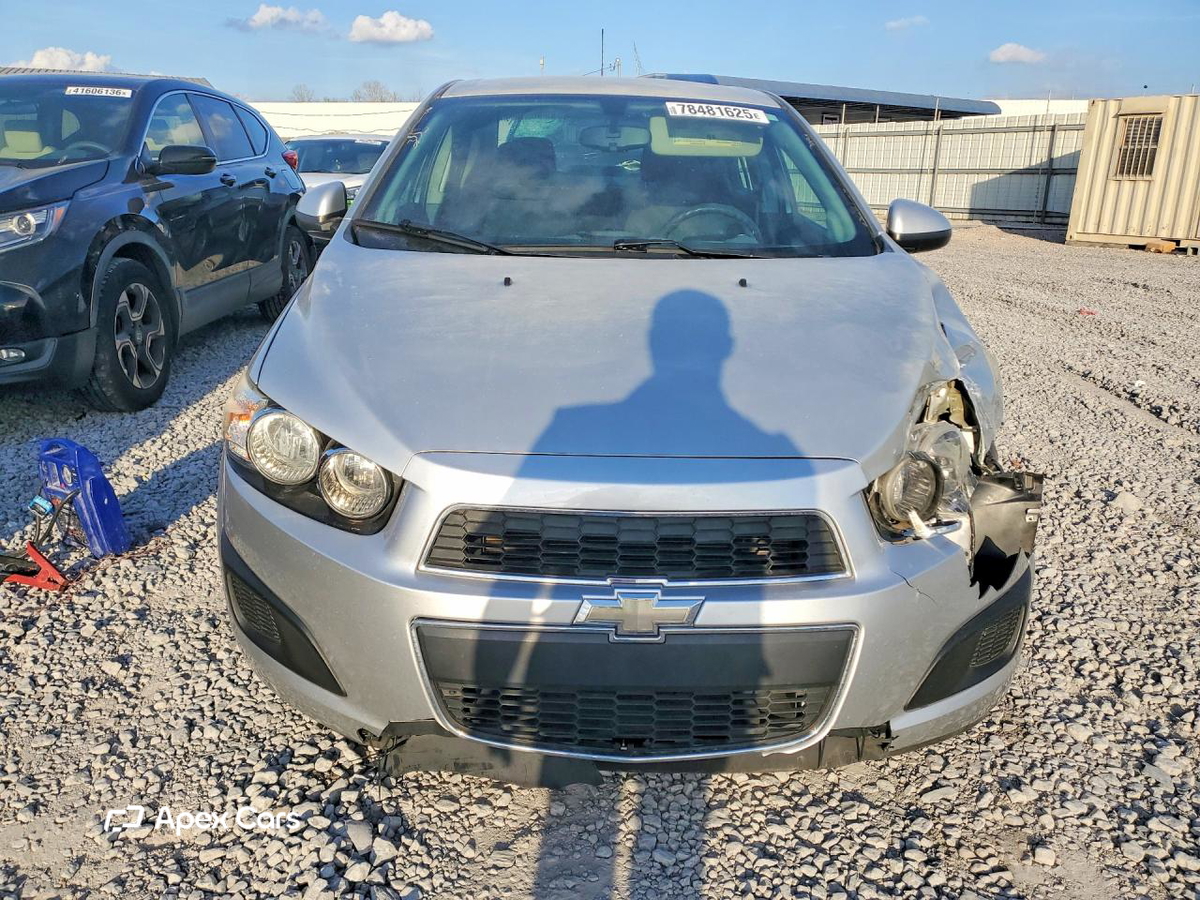 Chevrolet Sonic 2015
