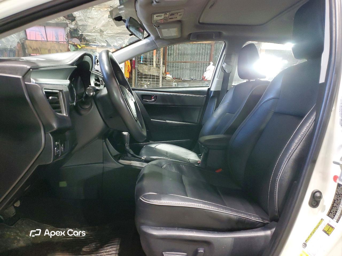 Toyota Corolla 2015