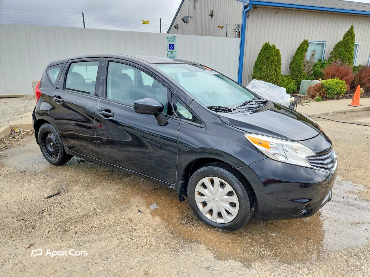 Nissan Versa 2015