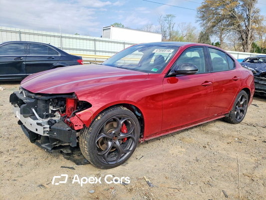 2018 Alfa Romeo Giulia - Image 1 of 13