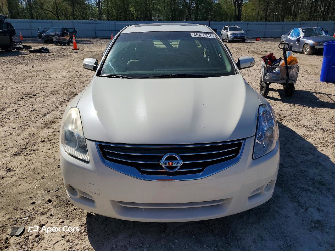 Nissan Altima 2012