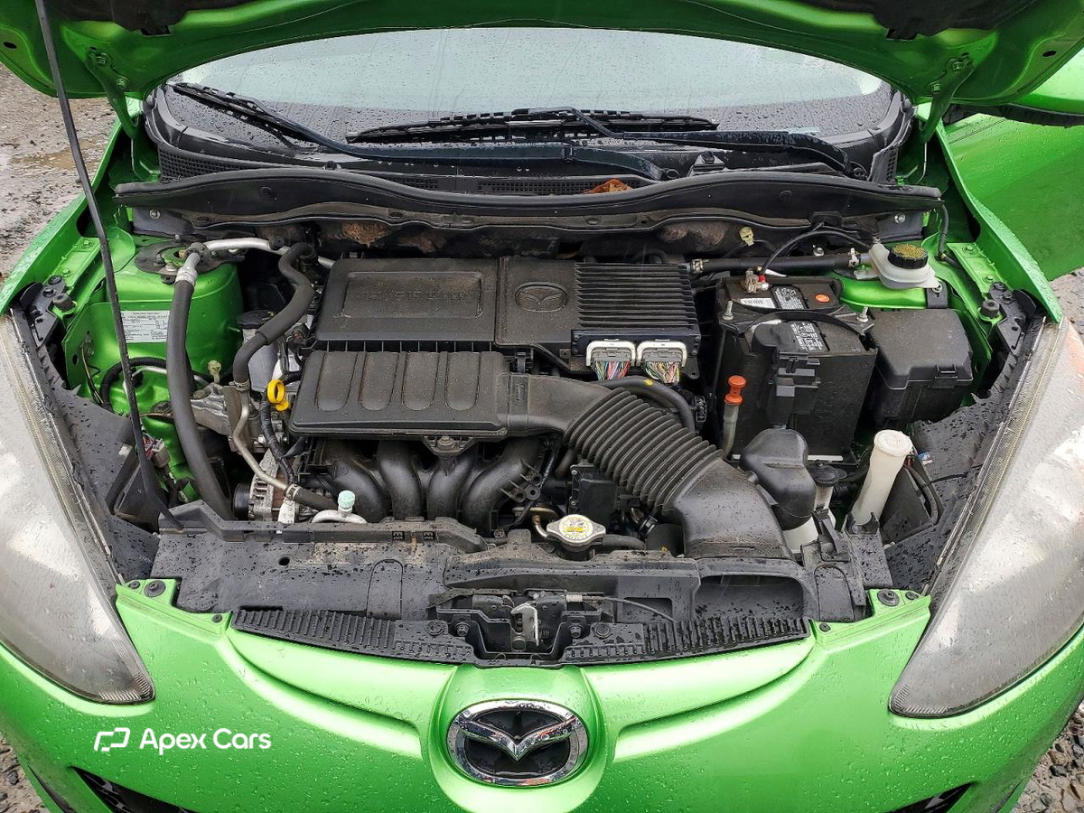 Mazda 2 2011